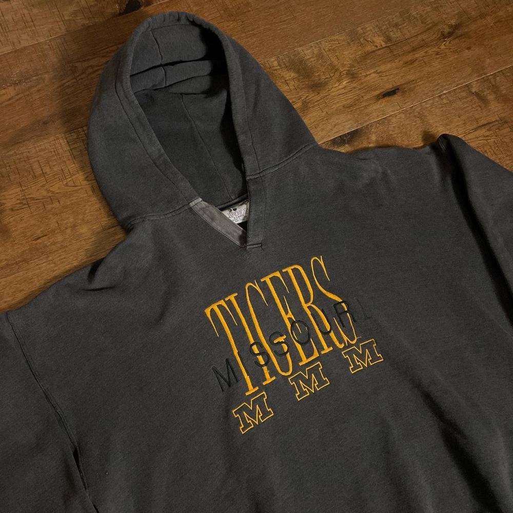 Wolf Missouri Tigers Hoodie Mens XL Grey Vintage 90s Mizzou NCAA Sweatshirt - Picture 2 of 7